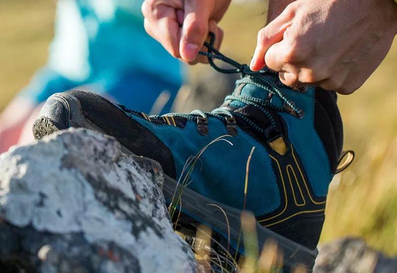 登山鞋怎样系不会松,徒步登山鞋怎么穿