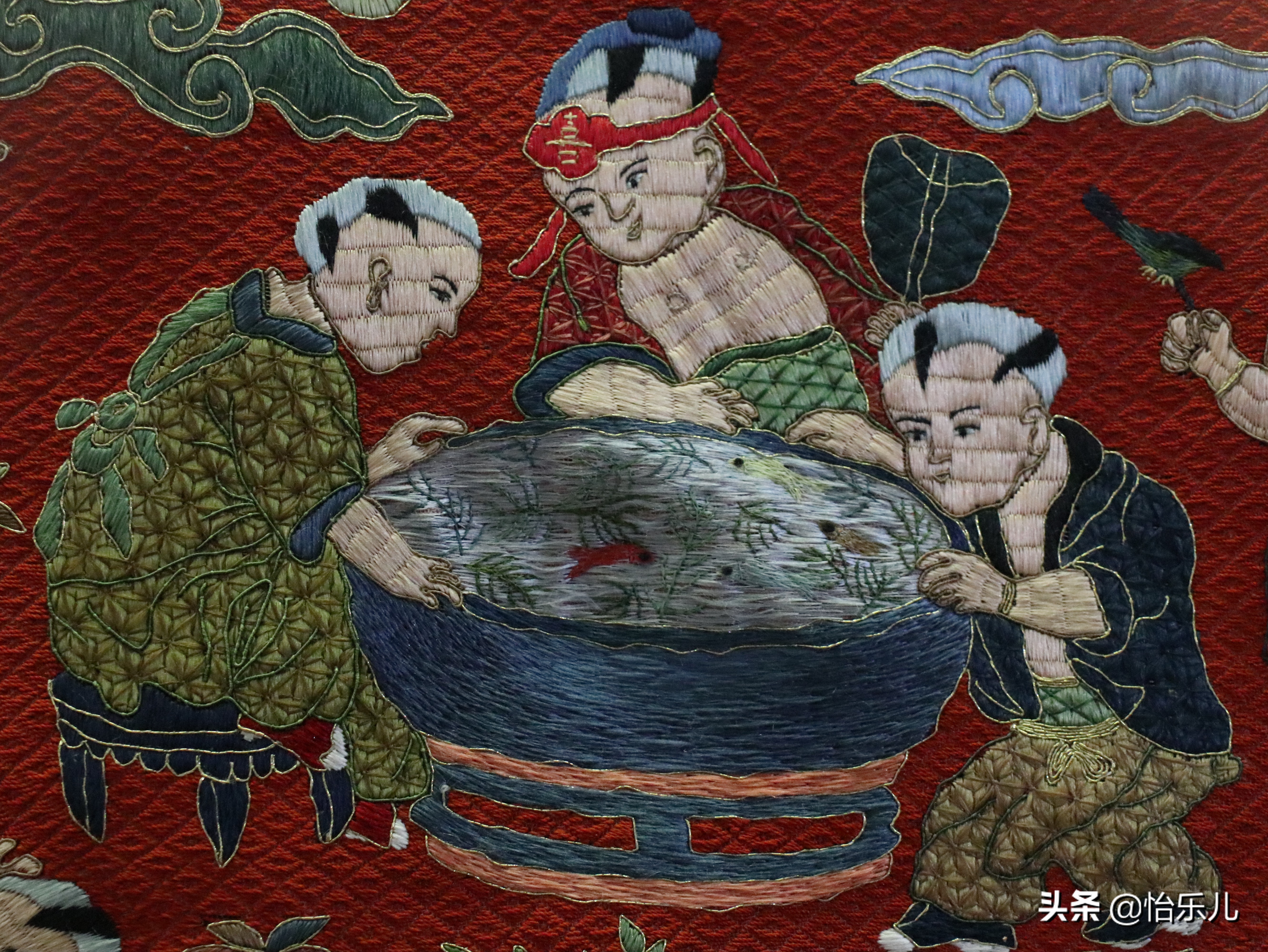 明十三陵出土文物百子衣,明定陵出土服饰