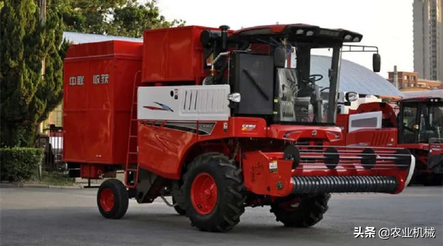 目前最先进的大型花生收获机,哪款花生收获机小