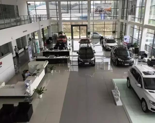 刚买的新车出现问题4s店说正常,刚提新车出故障怎么和4s店交涉