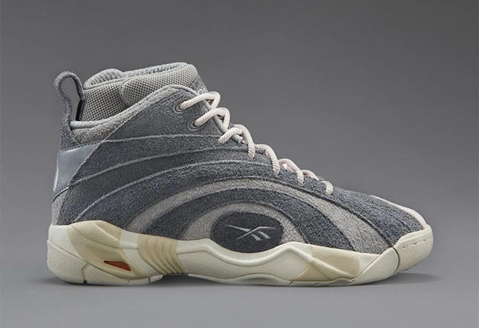 aj1low黑红脚趾丝绸,aj1潮流复古篮球鞋白灰蓝