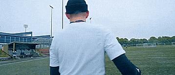 撕开防线的传球,撕开敌人的防线