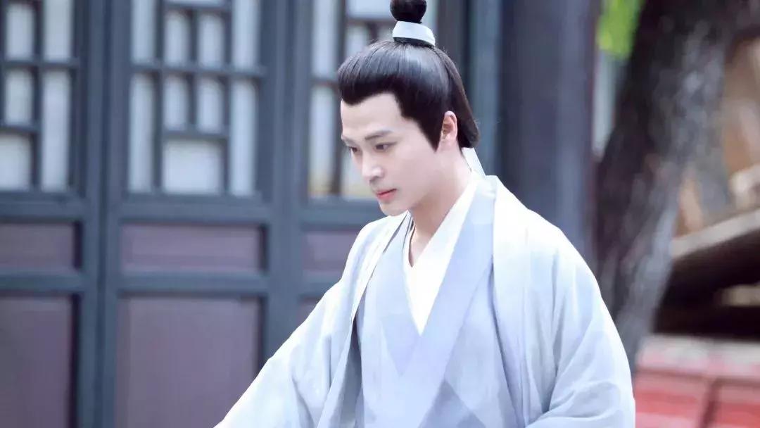 描写岁月人生感悟的诗词,人生岁月经典诗句大全