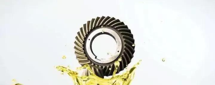 行驶时刹车异响踩刹车就没有异响,踩刹车有异响是怎么回事