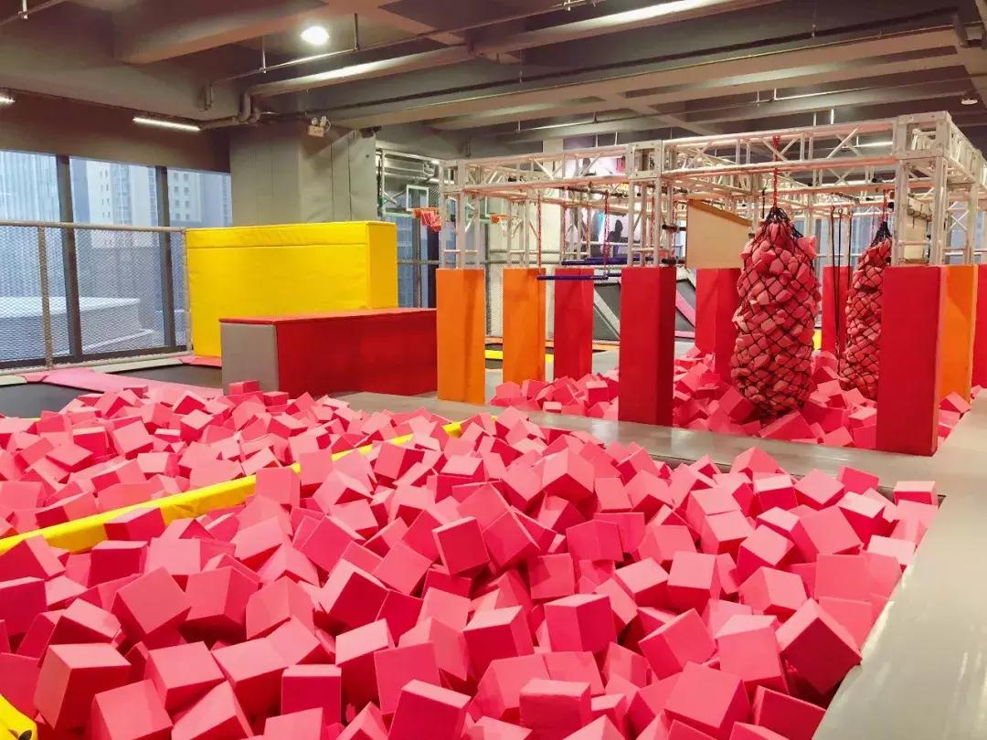 20万平米以上购物中心,郑州人气最旺的购物中心