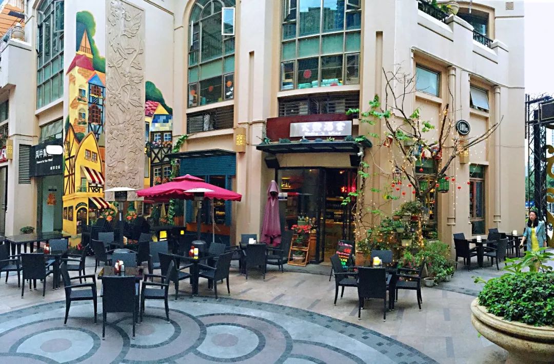 30平米进口啤酒馆增加葡萄酒和洋酒实现突围，年销售额近300万