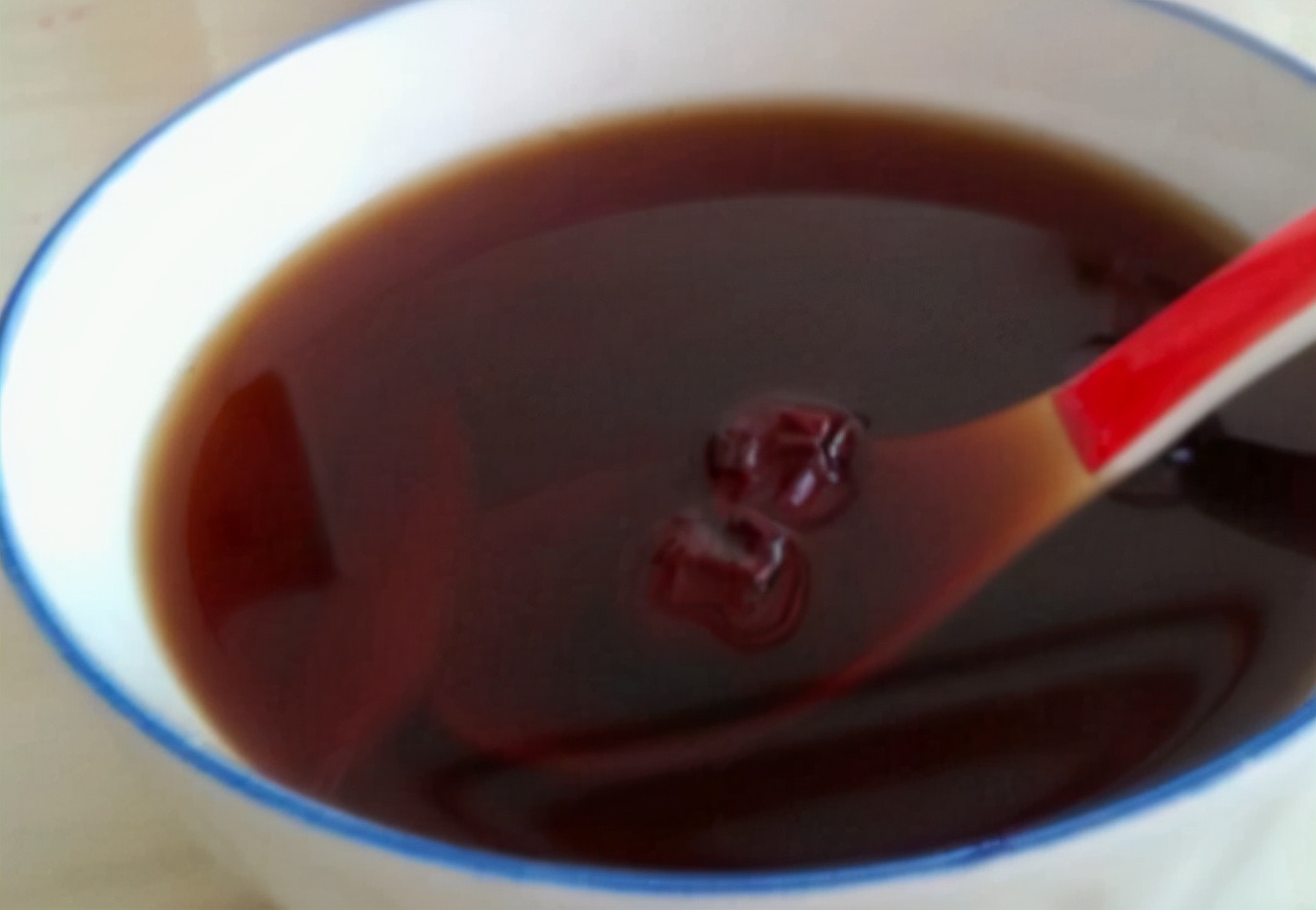 高血压不能喝电解质水饮料吗,高血压患者不宜喝汤吗