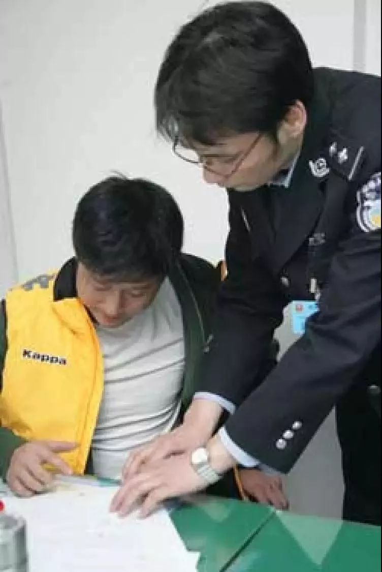 吴京戒赌镜头,赌侠2002张家辉吴京