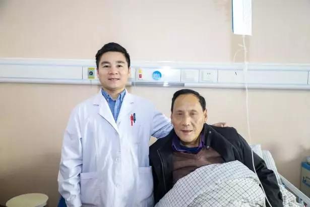 手术历经两小时患者术中咽喉创面几乎无出血