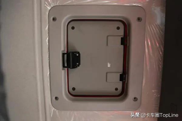 大运会记者采访视频小朋友,大运重卡客户心声