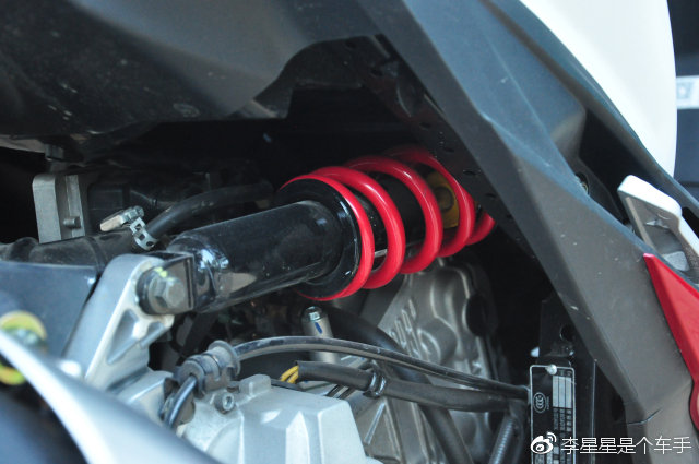 金城草蜢200用的什么发动机,金城草蜢200最新评价油耗怎么样