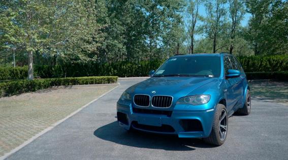 30万左右的大v8汽车,30万能买到v8小型汽车吗