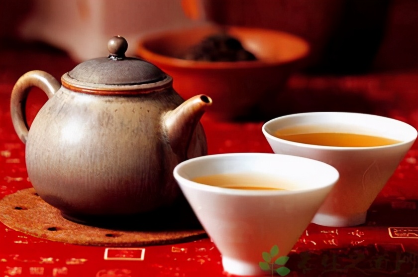 脾胃湿热可以喝清热化湿茶吗,湿热吃哪种食物祛湿气