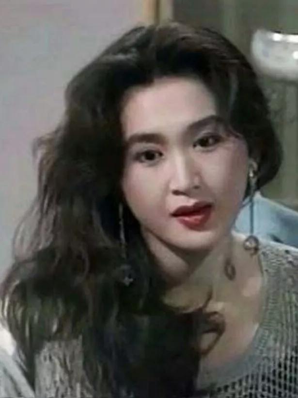 大龄圆脸适合什么样的女明星,明星圆脸怎么修饰脸型好看