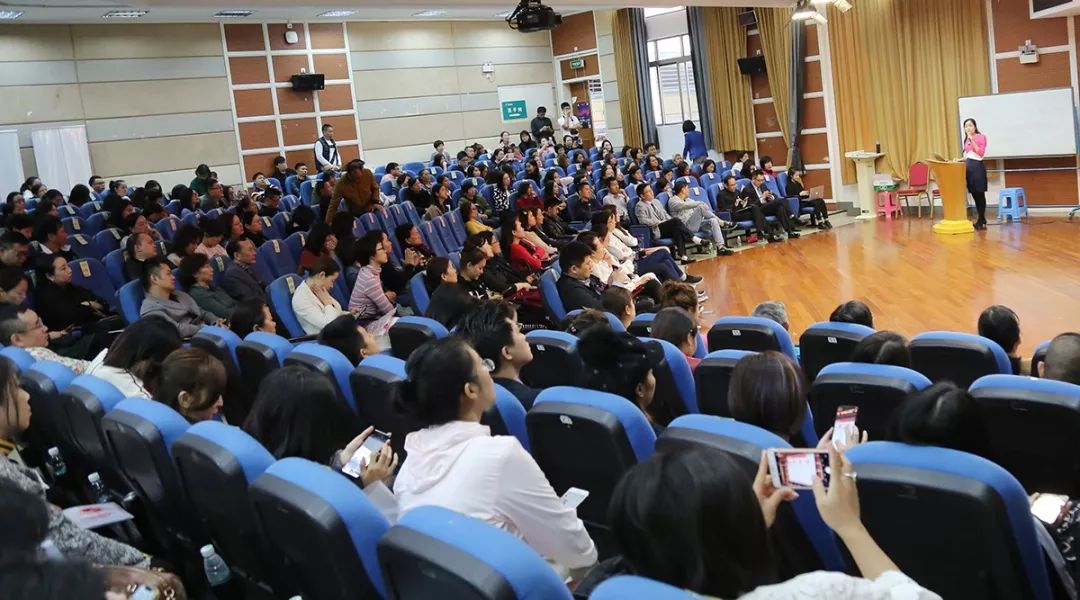 你好，碧桂园小学！初次见面请多指教！