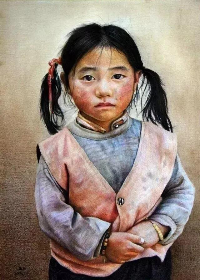 90后小伙用笔画画,九零后小伙靠画肖像漫画走红网络