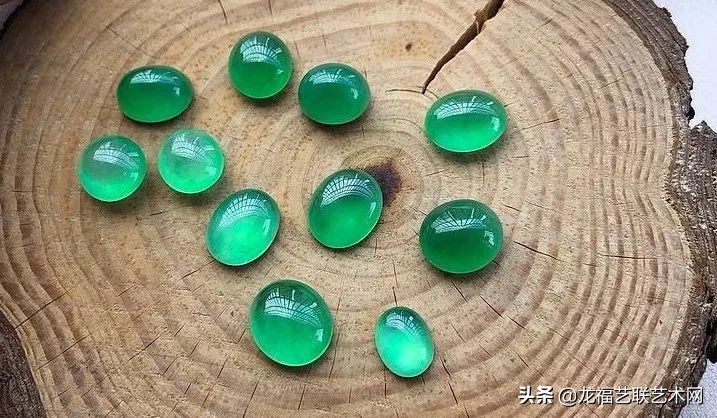 弄碎翡翠被索赔三万多后续,翡翠不小心摔坏了怎么处理