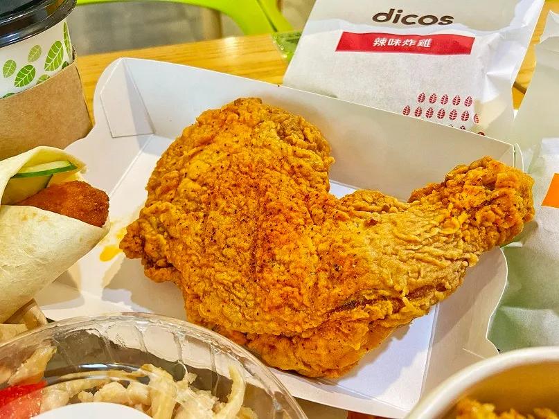 被肯德基吊打，亏了3.2亿！却用一根鸡腿，征服中国县城