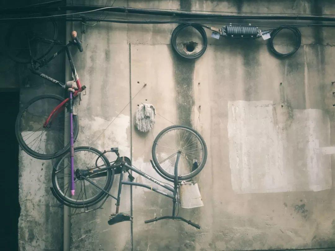 跟快递员谈恋爱是种什么感觉,喜欢快递小哥该怎么办