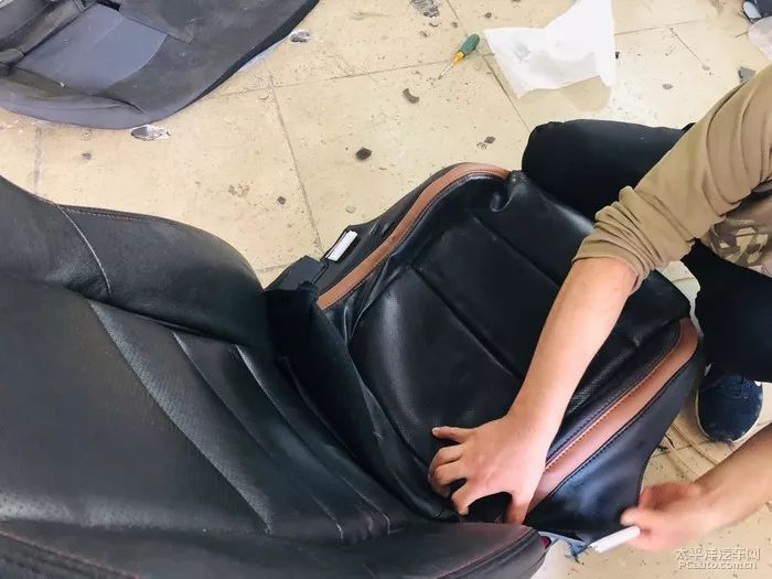真皮座椅破了一点皮还在上面,汽车真皮座椅破了如何修复