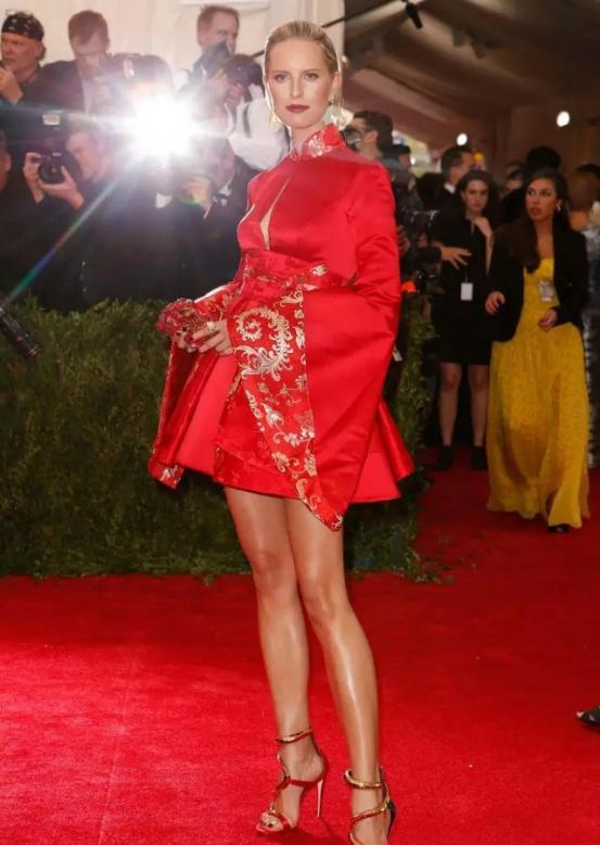 西方审美更高级,西方审美发展