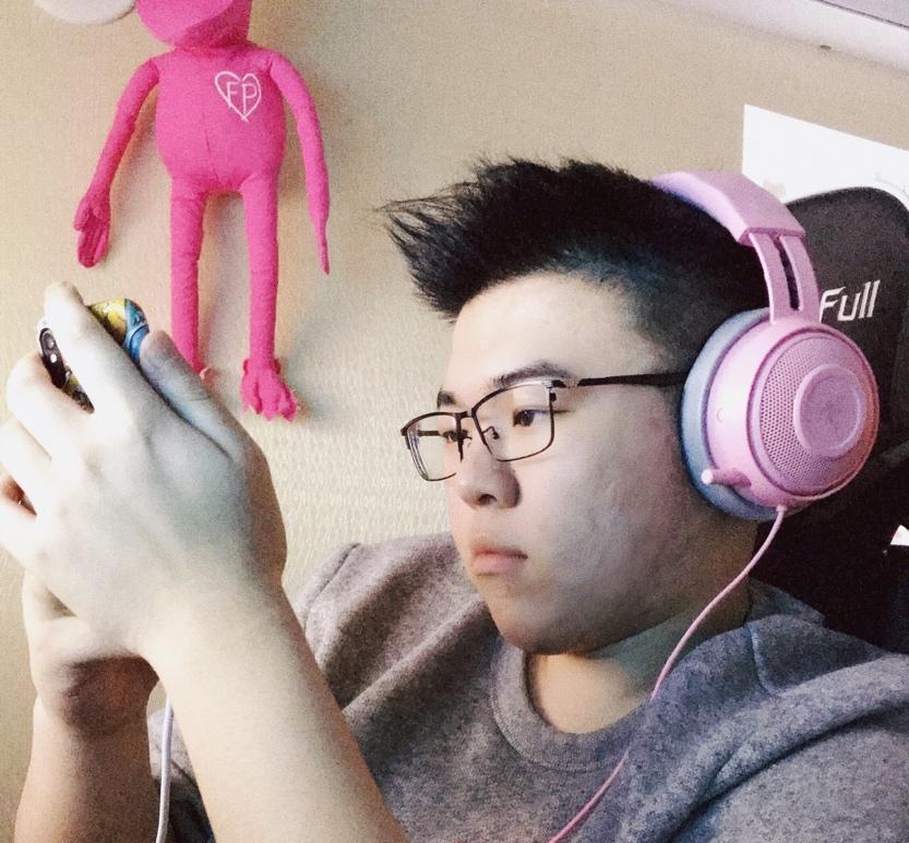 雷蛇三丽鸥猫耳耳机粉色,猫耳耳机雷蛇推荐