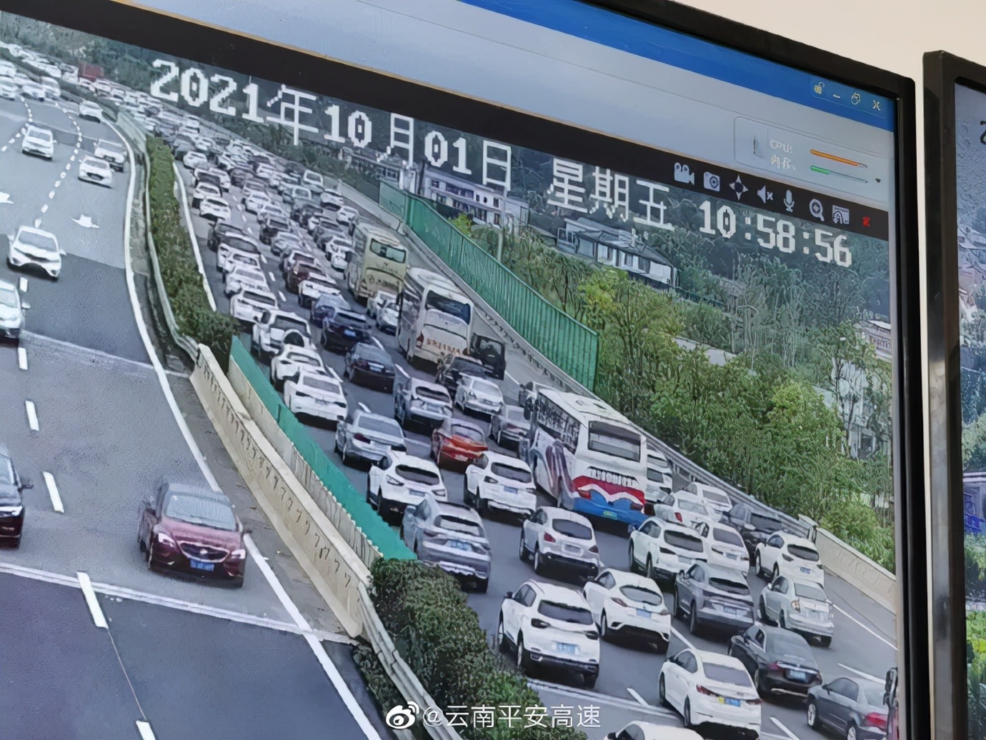 车流量大高速封闭,车流量大收费站封闭