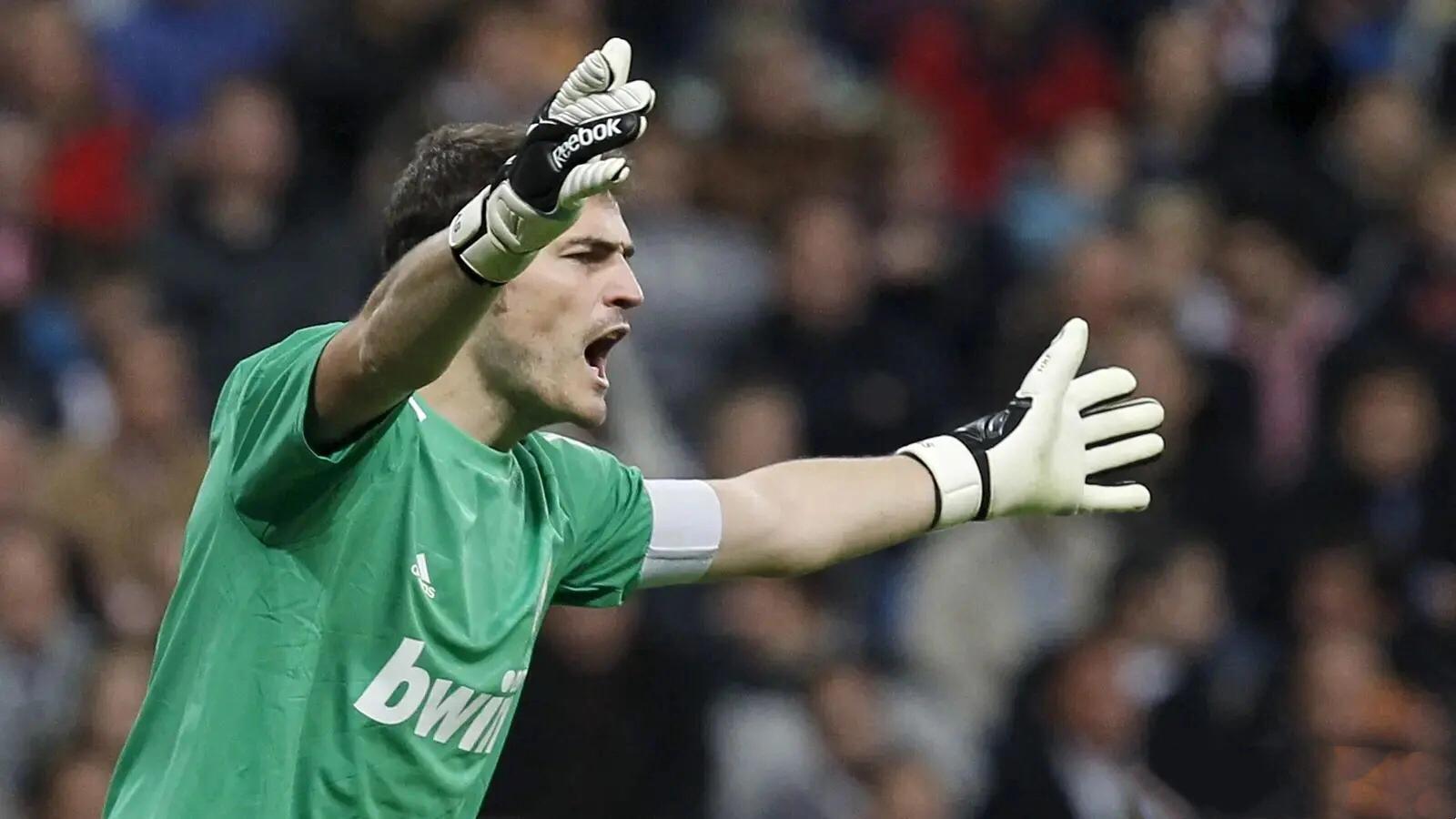 皇马永远的圣卡西伯纳乌守护神,圣地亚哥伯纳乌皇马永远的守护神