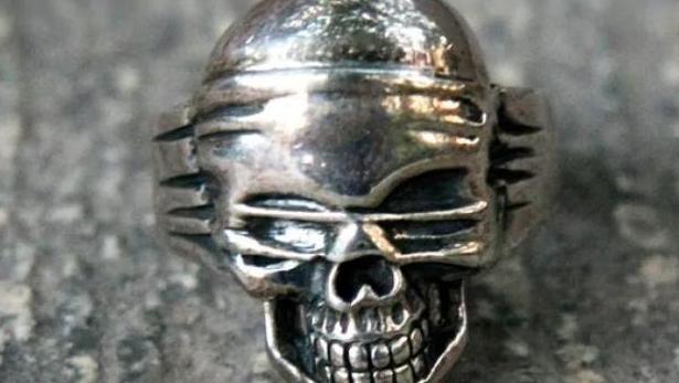 心理测试你喜欢什么礼物,心理测试最想戴上哪枚戒指