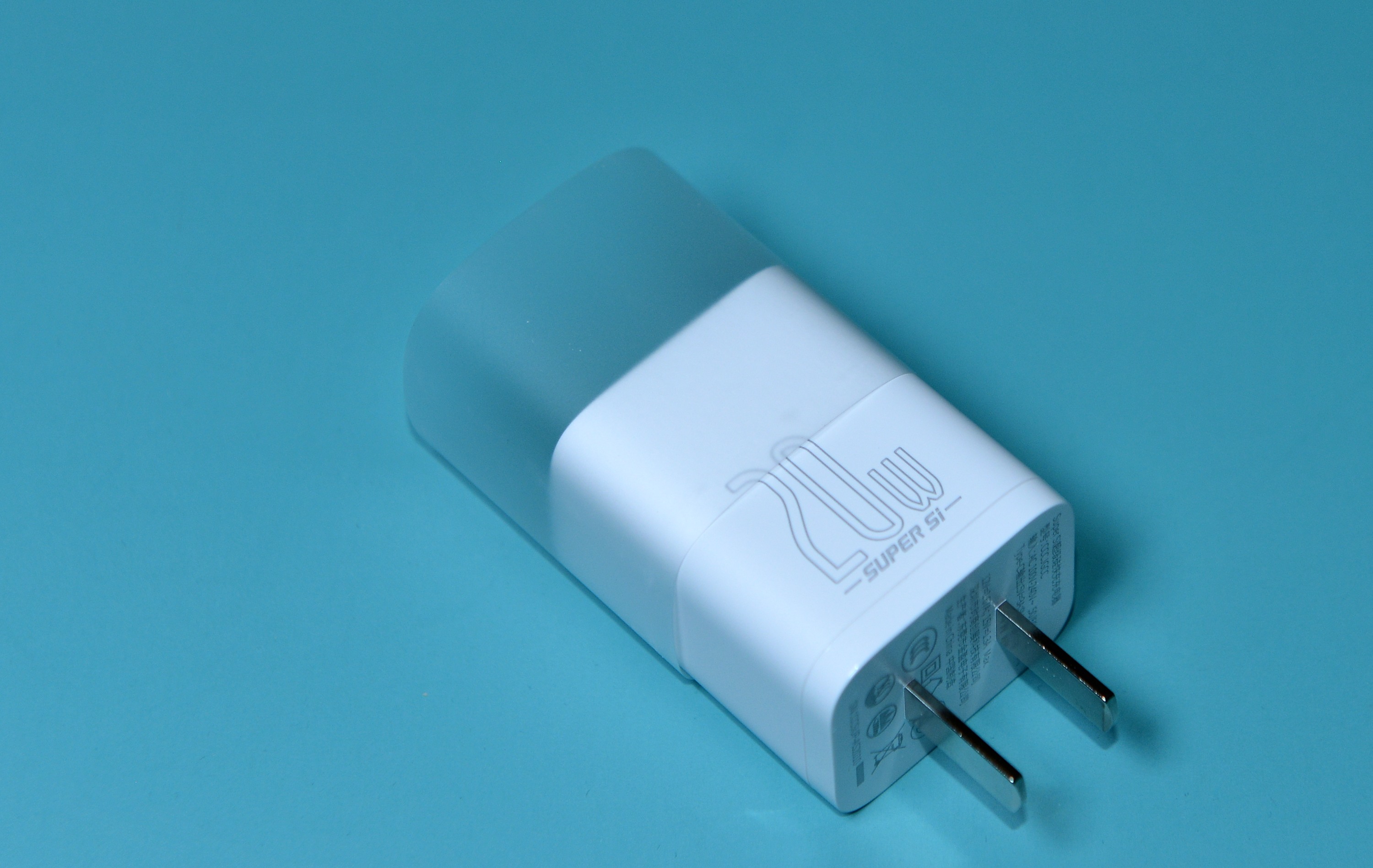 倍思supersi充电器测评,倍思supersi超级硅快充拆解