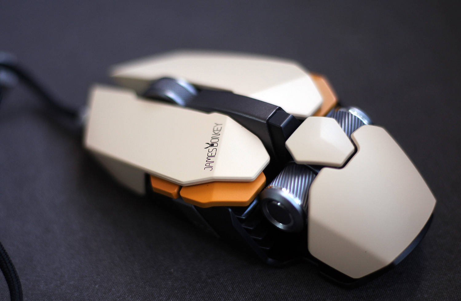 贱驴112w鼠标评测,电竞鼠标黑透