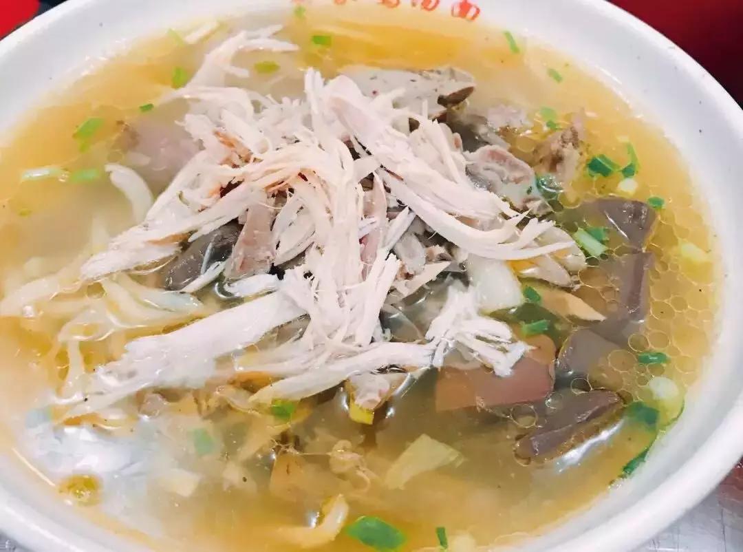 南京夜宵美食推荐必吃,南京三条巷宵夜雪菜肉丝面