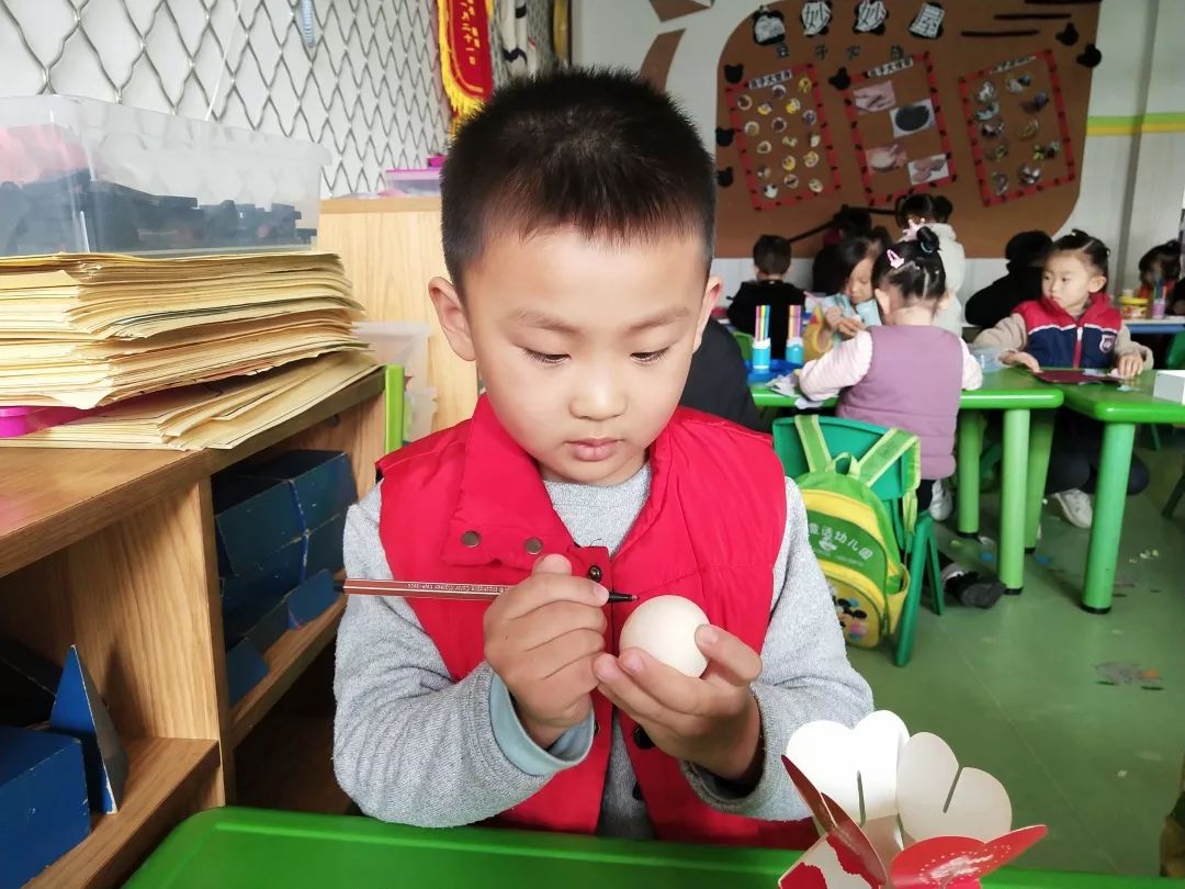 格林童话礼仪幼儿园,幼儿园感恩节特色活动美篇