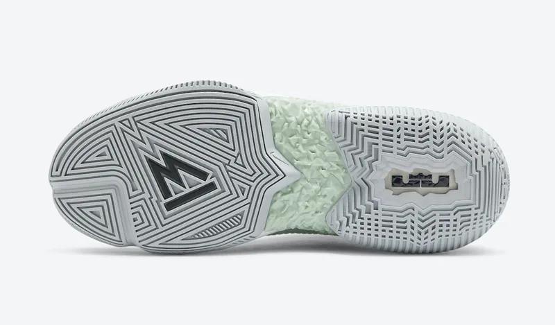 砍掉前掌Zoom?使节13减配,你接受吗?