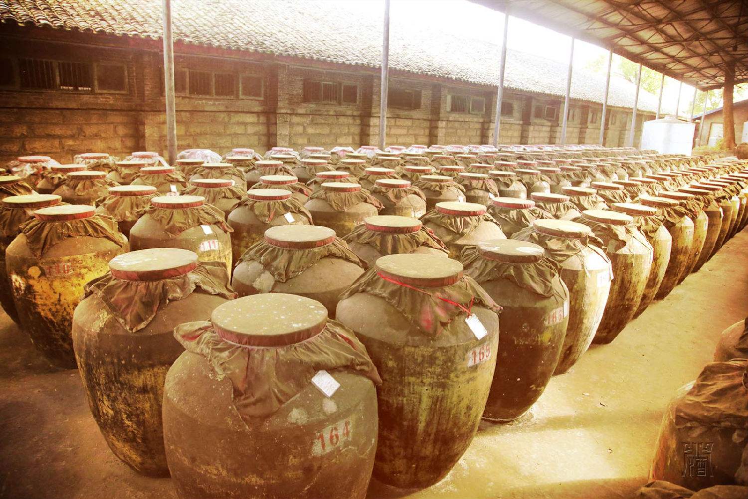 原浆酒和年份酒有什么区别,原浆酒和原度酒区别大吗