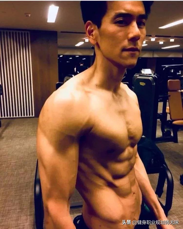 练胸一直没有泵感怎么办,练胸不酸胀了怎么加强度