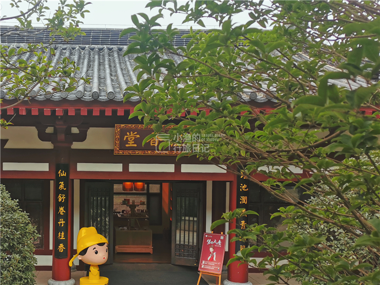 中国三大著名温泉,中国最壮观最省钱的温泉是哪个