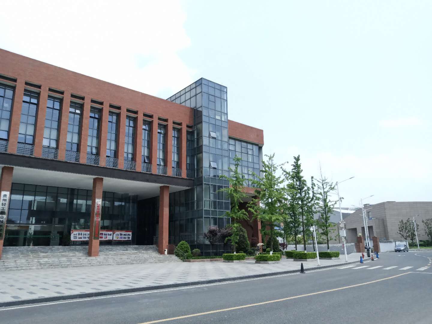 贵州省最大的大学城,贵州大学大学城