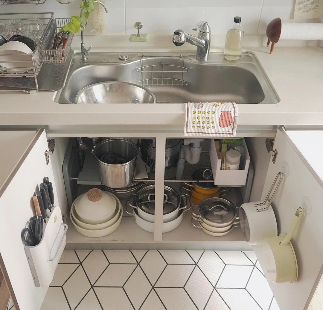 会做饭也会收拾,米白原木色,简简单单不凌乱,收住一家人的心