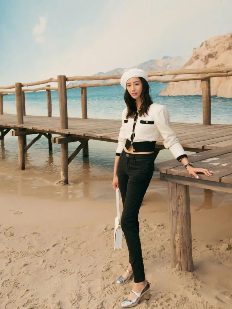 秋季小白鞋百搭款,潮流百搭小白鞋舒适不累脚的皮鞋