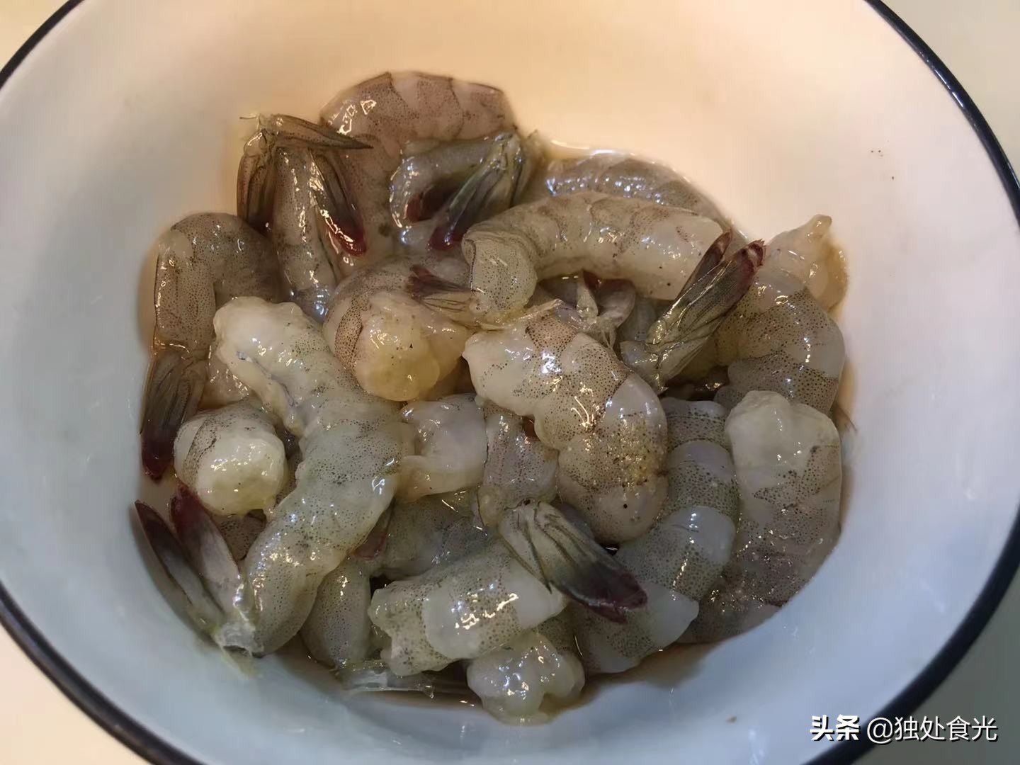 教您油焖虾正宗做法香辣过瘾,焖虾最好吃的做法