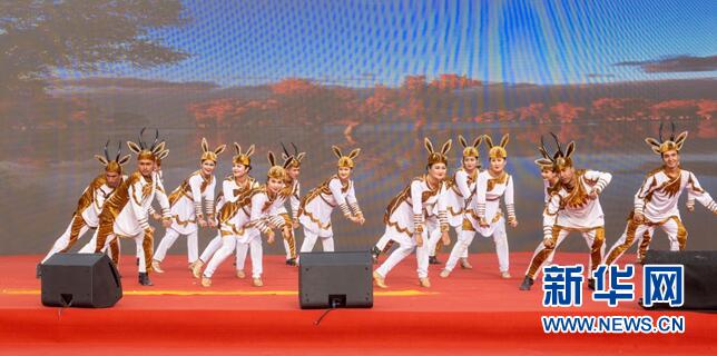 *疆新**沙雅:秋意渐浓时去奔赴一场视觉盛宴