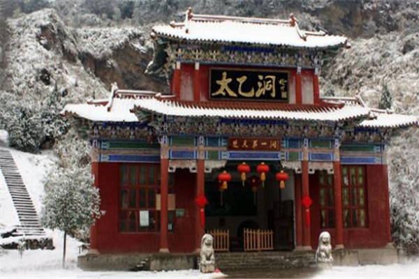 咸宁十大著名旅游景点,嘉鱼山湖温泉消费价格多少