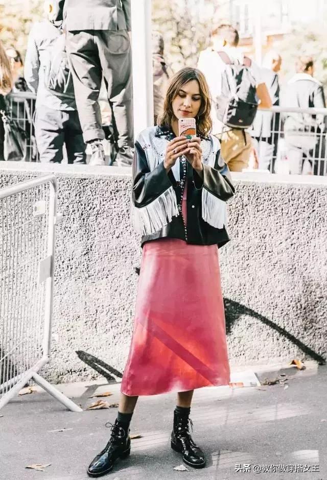 米杏色和驼色白驼绒哪个色更好看,深灰色和咖啡色黄皮穿哪个好看