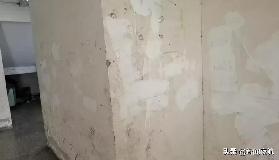 楼道小广告,脏了环境丢了文明!|整治乱贴行为,零工就业平台,宅家也能找活干→