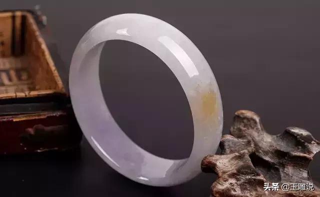 翡翠放时间长了变干怎么保养,刚买的新翡翠手镯应该怎样保养