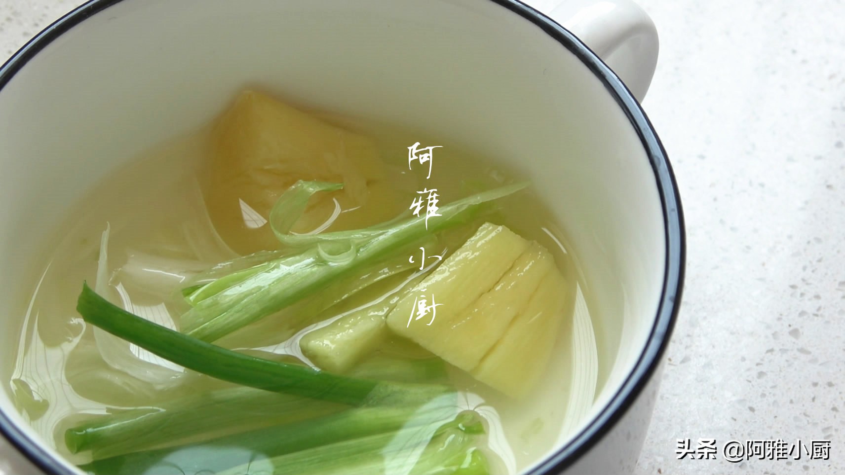 包子的家常做法,方法简单实用,雪白饱满不塌陷,步骤详细讲解