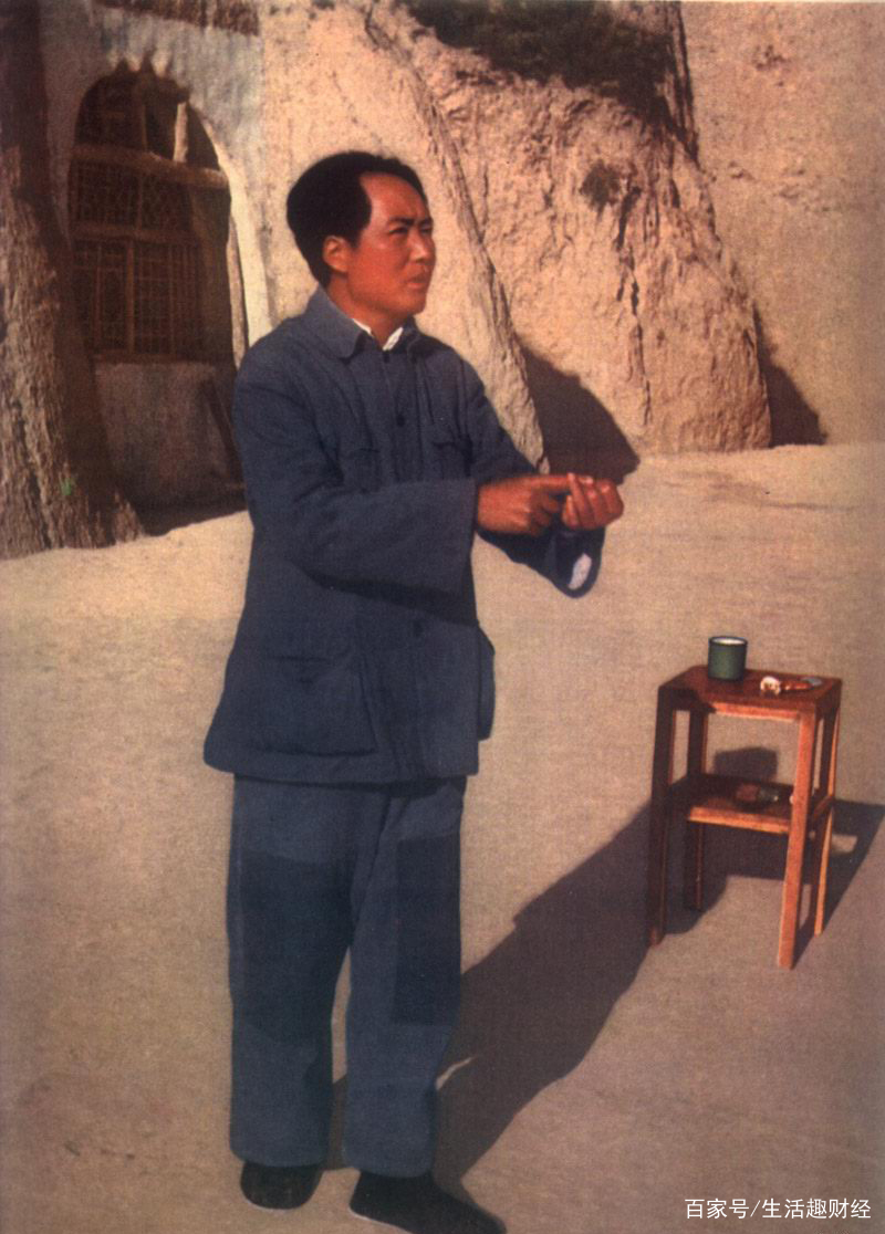 铭记今天，饮水思源，牢记伟大领袖毛主席丰功伟绩