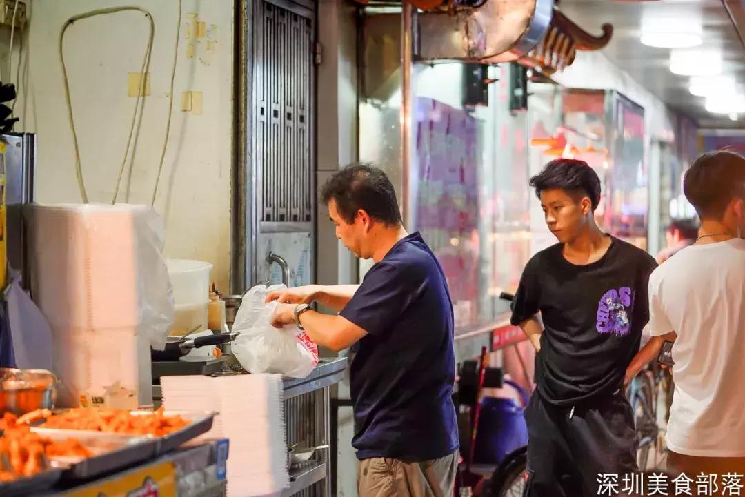 深圳人靠这些店，击败了全国99%的城市