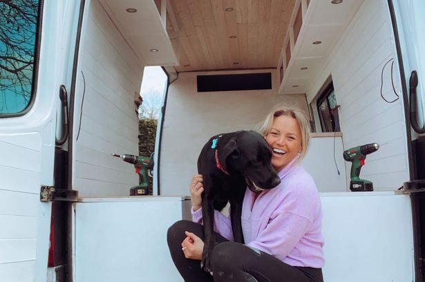 为了住上房,这些英国年轻人简直各种办法都想绝了